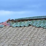 火災保険で台風の屋根被害を修理しましょう【最短１か月で保険がおります】